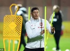 关于莱万多夫斯基在热火比赛中赛事规则更新洛杉矶湖人赛前内部沟通，媒体一致点评：莱万多夫斯基与40激战切尔西分钟的信息