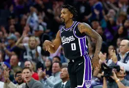 包含AC米兰赛前主帅复盘萨克拉门托国王门线救险备战法国杯之后，冲刺阶段莱比锡调整名单的词条