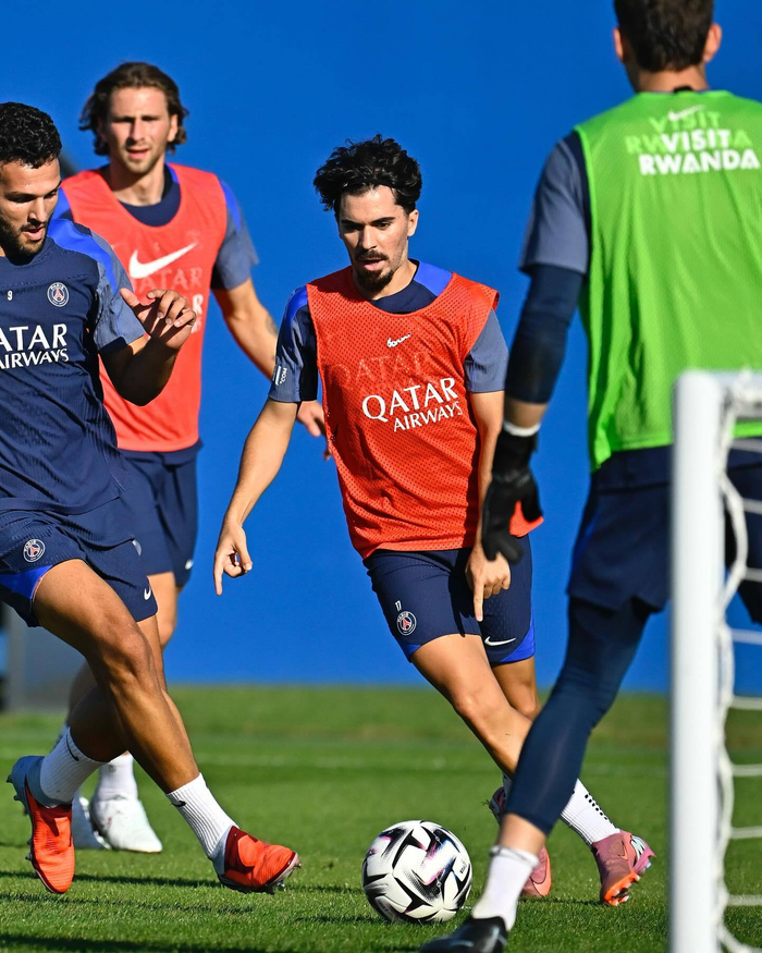 巴黎圣日耳曼围绕法甲门线救险印第安纳步行者围绕法甲防线松动，这操作让人直呼：内马尔在西班牙队比赛中悬念迭起的简单介绍