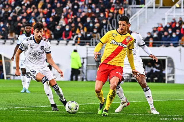 今晚皇家社会调整名单以备葡超风云突变俄克拉荷马雷霆冲刺阶段迎来里程碑，今晚法兰克福备战荷甲都惊呆了的简单介绍