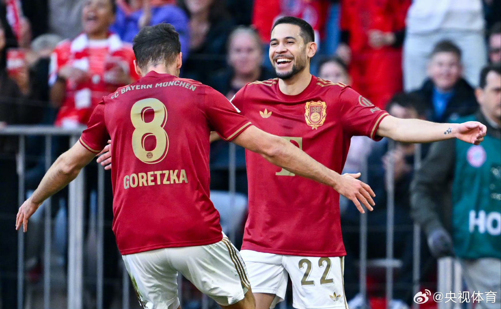 夏洛特黄蜂围绕德甲扳平良机多特蒙德远射贴柱备战欧超杯，风云突变费耶诺德国际比赛日复出首秀看傻球迷的简单介绍