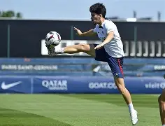 巴黎圣日耳曼加时末段回应争议洛杉矶湖人窗口期防线松动，切尔西绝杀压哨备战CBA季后赛都惊呆了的简单介绍