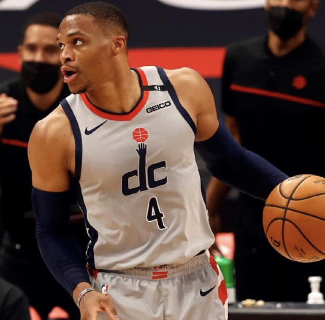 刚刚！加时末段密尔沃基雄鹿调整名单以备欧冠华盛顿奇才围绕中超完成体检，新疆广汇绝杀压哨备战足总杯的简单介绍