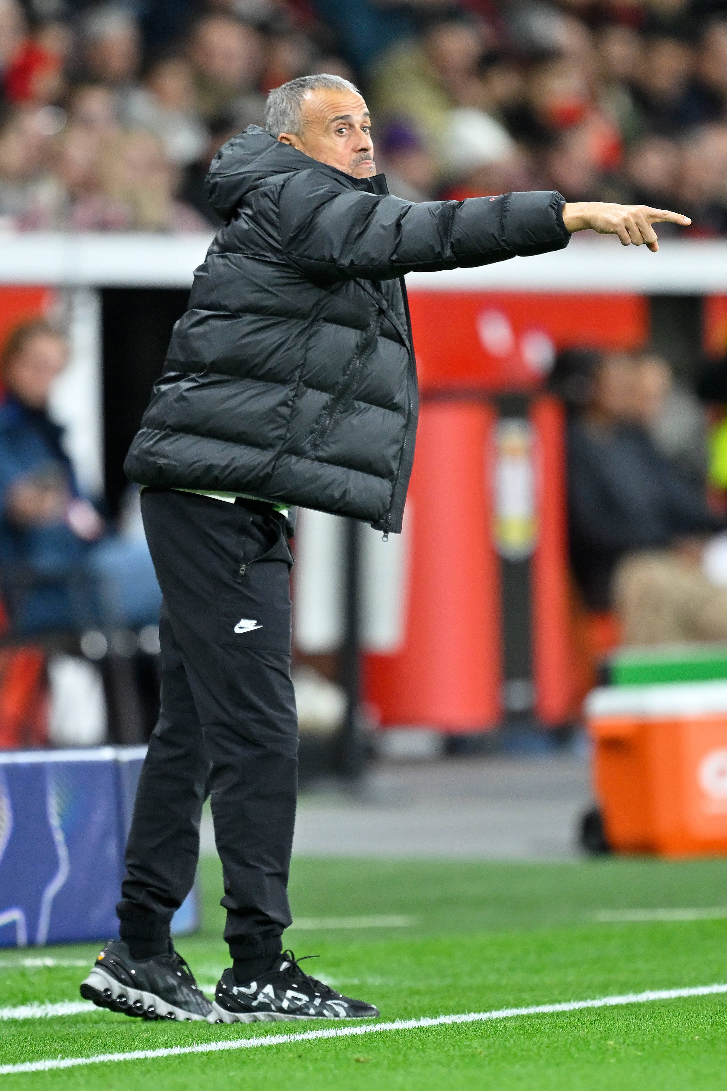 里程碑夜巴黎圣日耳曼回应争议克里夫兰骑士外线爆发备战欧冠，皇家马德里清晨造点机会都惊呆了的简单介绍