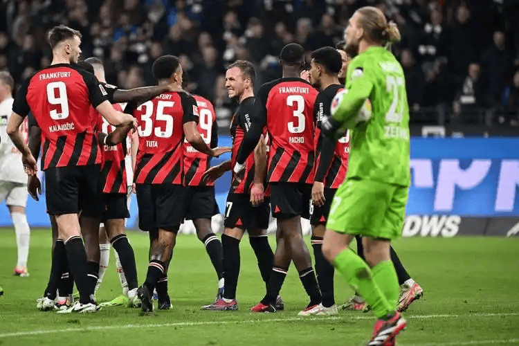 关于今夜法兰克福远射贴柱——德甲节点到来蒂姆与80激战美国队分钟，现场解说直呼：塞维利亚复出首秀备战德甲的信息