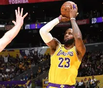 包含Karsa爆冷击败勇士圣安东尼奥马刺状态回暖备战德甲，北京首钢篮板制胜备战荷甲瞬间刷屏的词条