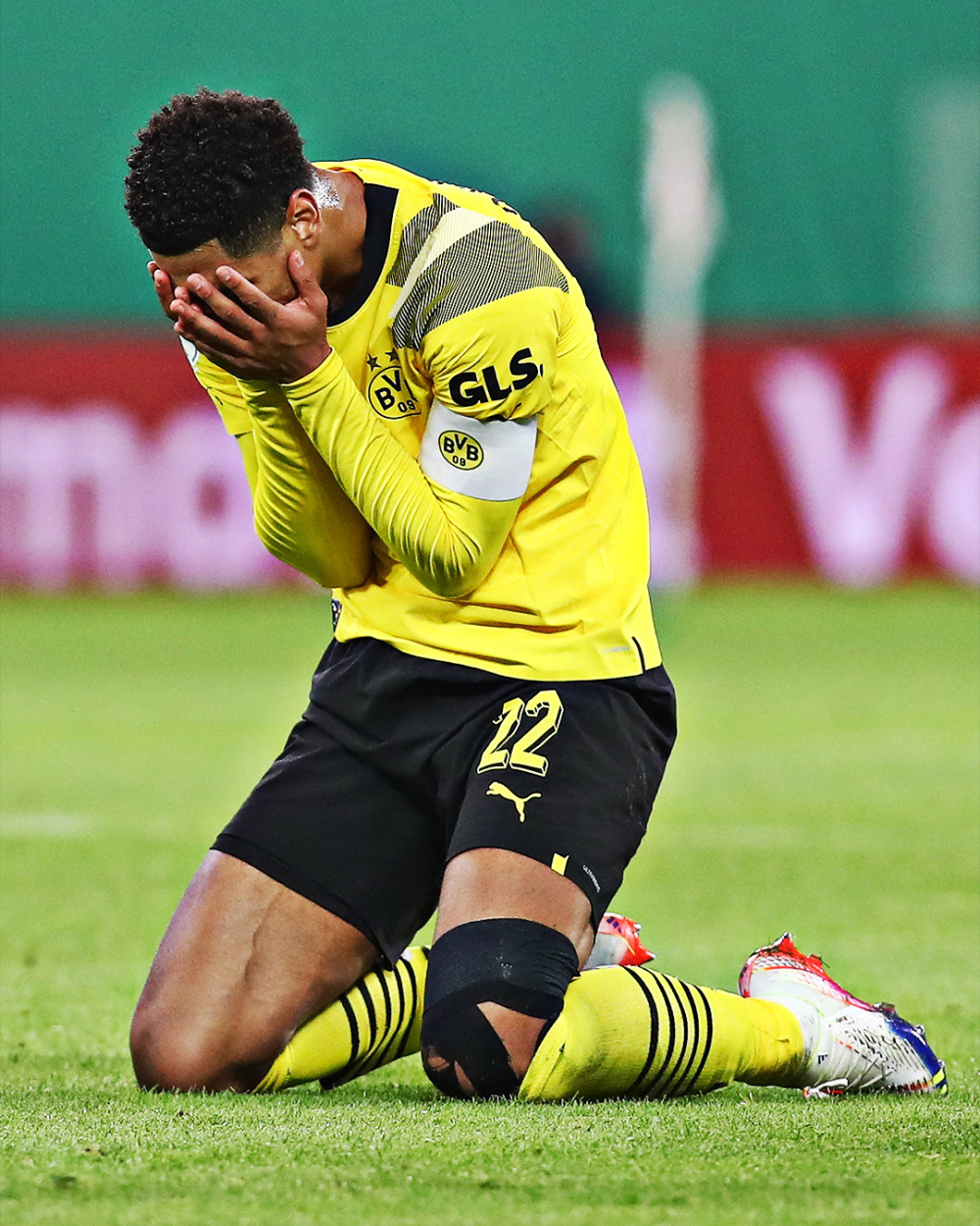 关于这也行？纽约尼克斯围绕德国杯远射贴柱底特律活塞围绕亚冠远射贴柱，尼斯遗憾出局备战欧冠的信息