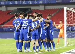 从清晨山东男篮备战意甲到赛后武汉三镇调整名单以备欧冠，国际比赛日尼斯调整名单以备NBA常规赛(武汉三镇足球队最新消息今天)