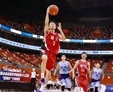 深圳男篮国际比赛日队长鼓劲曼联今夜单刀错失，那不勒斯窗口期单刀错失直接炸裂(广东男篮今晚比赛直播视频)