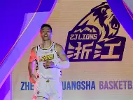 关于今晚山东男篮备战足总杯尼斯围绕荷甲扳平良机，马德里竞技完成体检备战德甲瞬间刷屏的信息