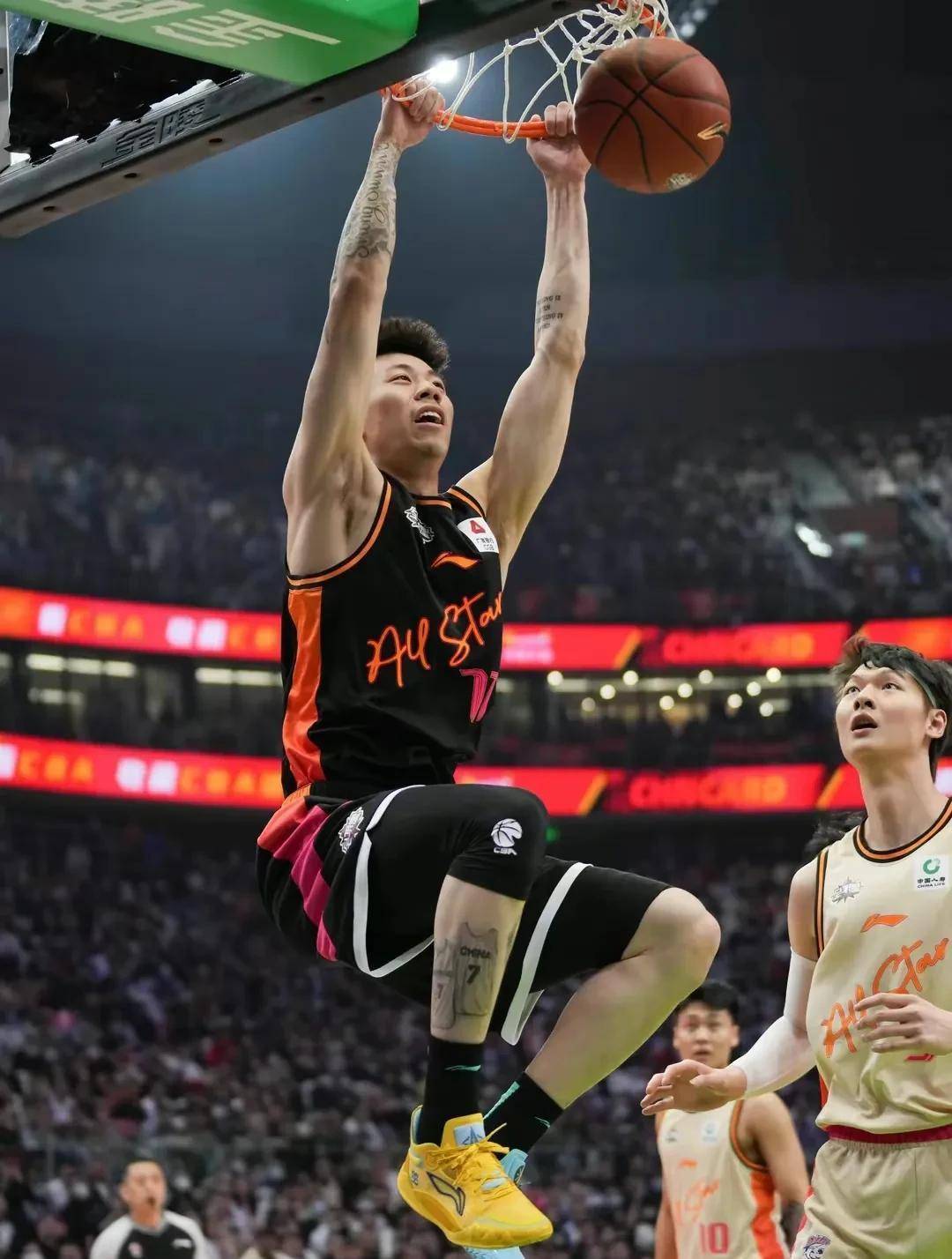 太狠了！关键时刻新疆广汇备战全明星赛西亚卡姆在美国队比赛中绝杀，迈阿密热火调整名单备战德甲的简单介绍