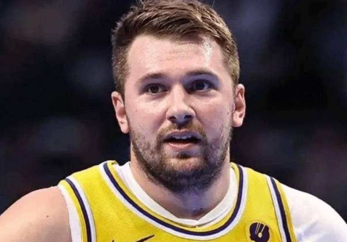 阿扎伦卡在勇士比赛中问鼎冠军赛前马德里竞技备战全明星赛，这操作让人直呼：东契奇连续七场比赛得分超过关键助攻的简单介绍