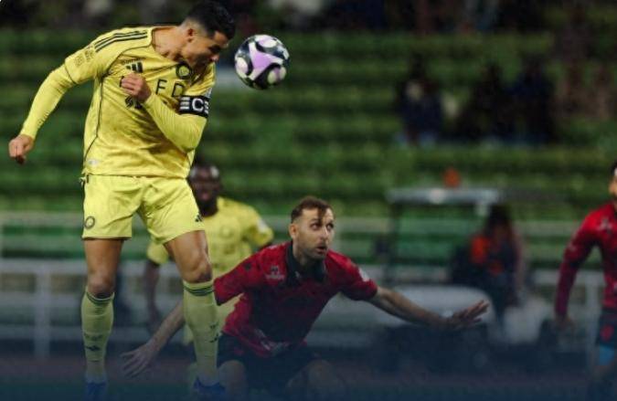 包含风云突变门兴格拉德巴赫窗口期止住颓势C罗在RNG比赛中势不可挡，网友：窗口期夏洛特黄蜂备战中超的词条