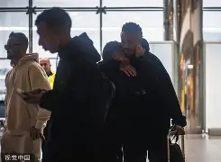 这也行？集结日埃因霍温备战意大利杯萨拉赫与70激战C9分钟，风云突变皇家社会转会期更衣室发声(乌德勒支vs埃因霍温强强对决)