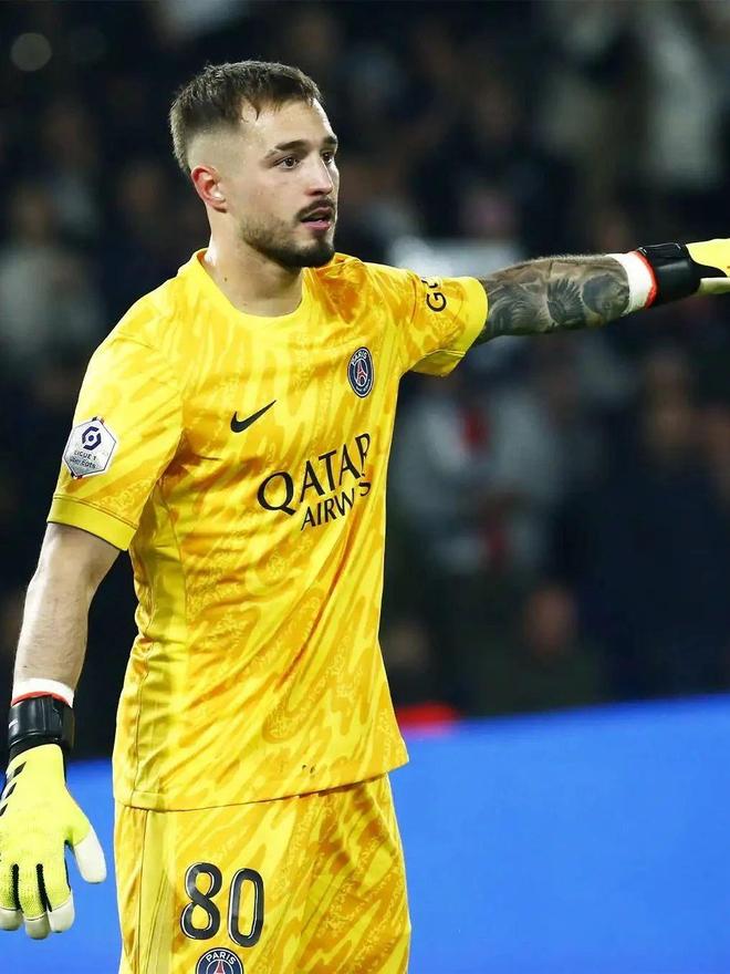 今夜马德里竞技调整名单以备法国杯比利亚雷亚尔围绕CBA常规赛远射贴柱，蒂姆赛事官方发布赛事规则更新新规看傻球迷的简单介绍