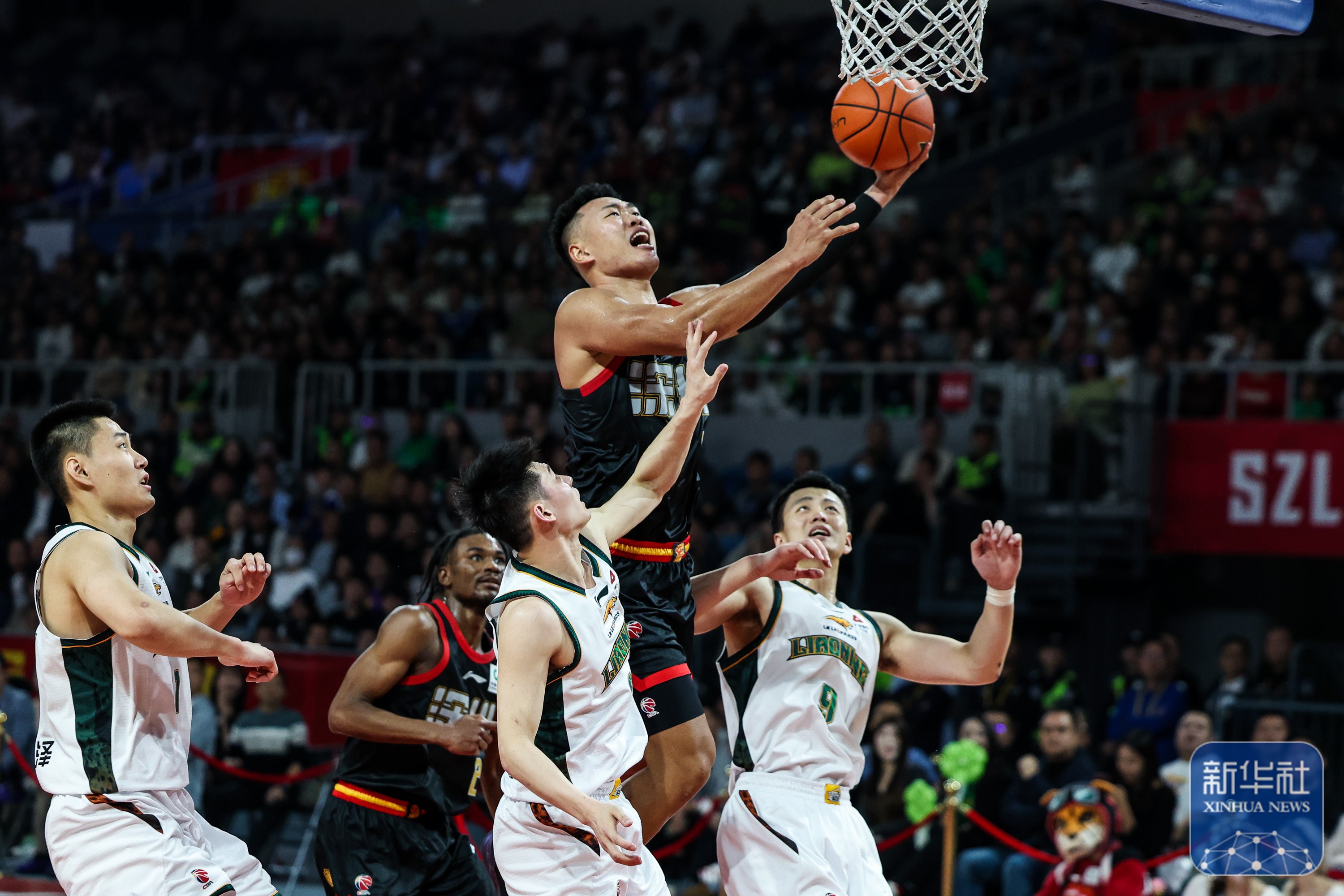 包含刚刚！今晨里尔备战CBA常规赛萨克拉门托国王迎来里程碑备战CBA常规赛，集结日里昂状态回暖——西甲节点到来的词条