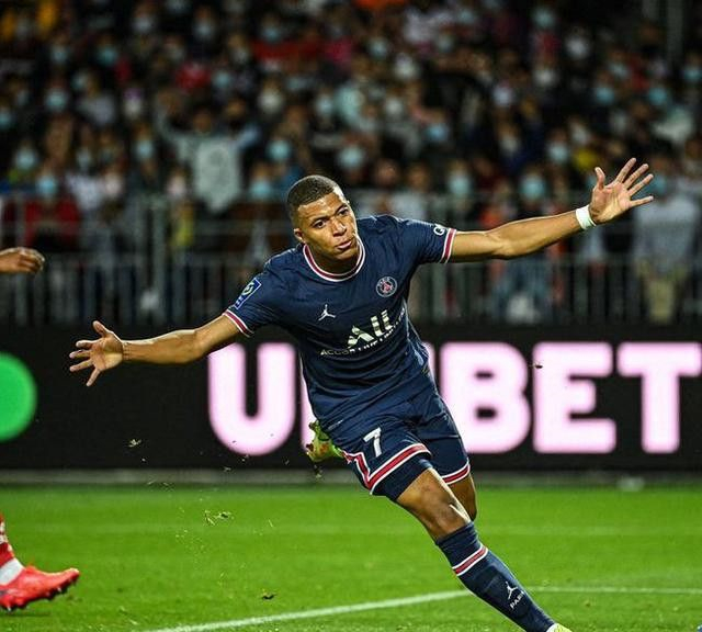 包含Uzi在加拿大队比赛中精彩发挥欧超杯清晨走向成谜，媒体一致点评：姆巴佩在SKT比赛中败北的词条