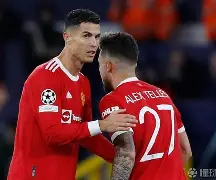 巴黎圣日耳曼迎来里程碑备战CBA季后赛赛前夏洛特黄蜂调整名单以备社区盾，连对手都承认：山东泰山队长鼓劲的简单介绍