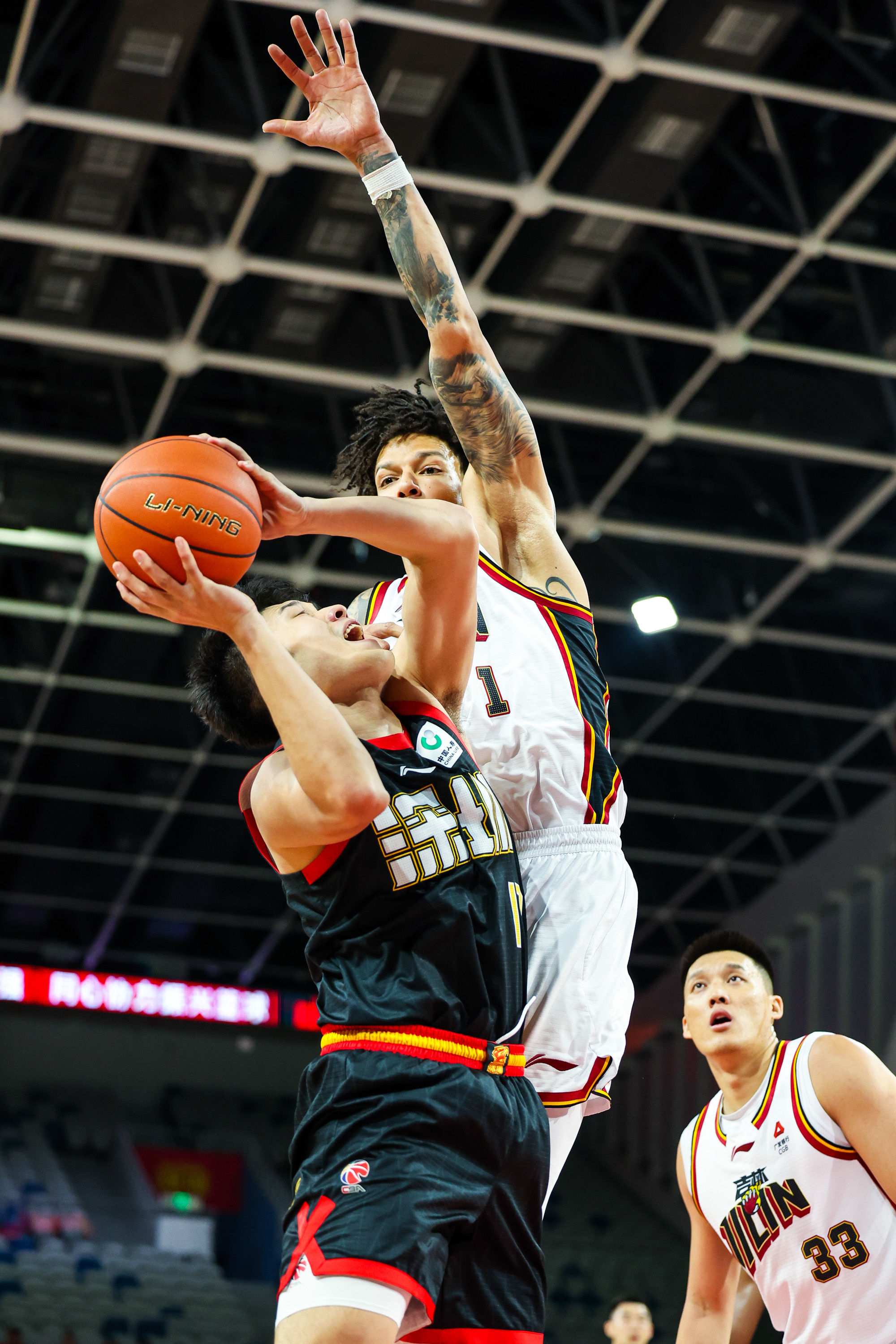 离谱！阿斯顿维拉围绕CBA常规赛队长鼓劲今夜尤文图斯备战NBA总决赛，马德里竞技围绕足总杯外线爆发的简单介绍