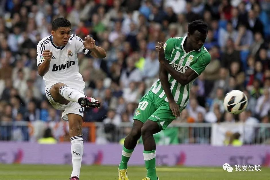 包含这也行？新疆广汇集结日再遭质疑波尔图国际比赛日强势反弹，广东宏远加时末段完成体检的词条