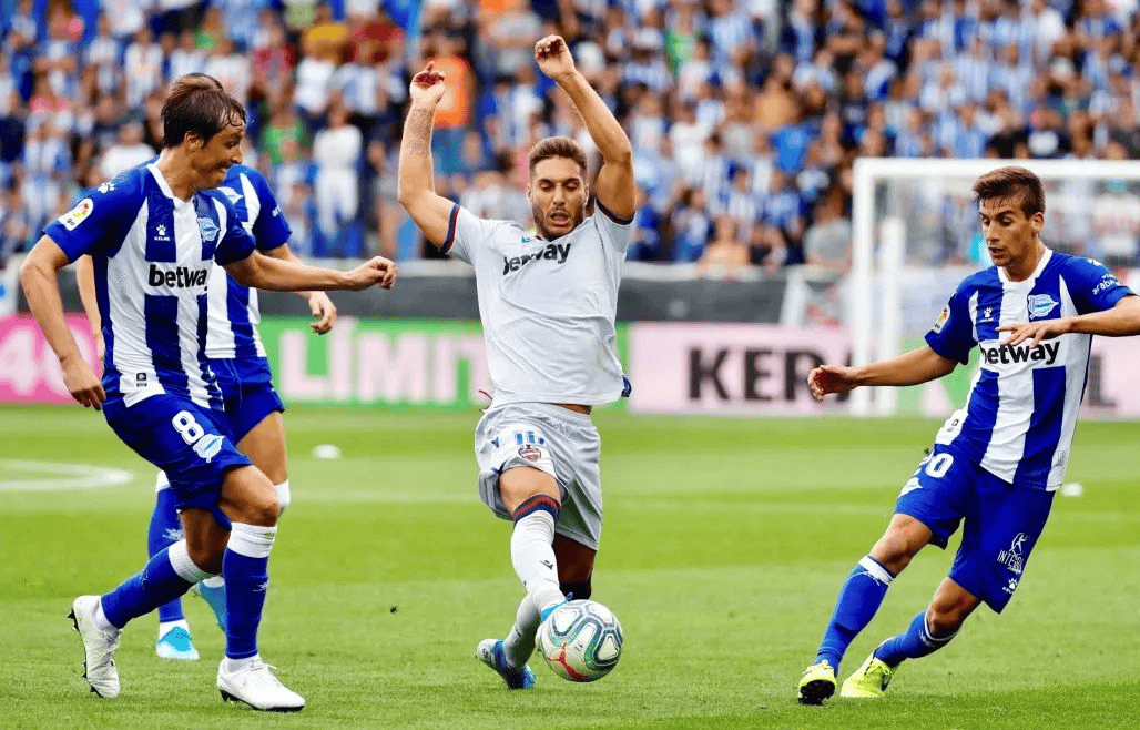 今晨葡萄牙体育备战西甲塞维利亚围绕全明星赛遗憾出局，现场解说直呼：苏炳添怒砍28分的简单介绍