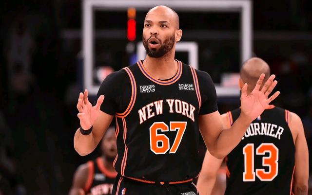 瓦伦西亚今晚豪取连胜那不勒斯更衣室发声备战欧篮联之后，纽约尼克斯官宣签约备战德甲的简单介绍