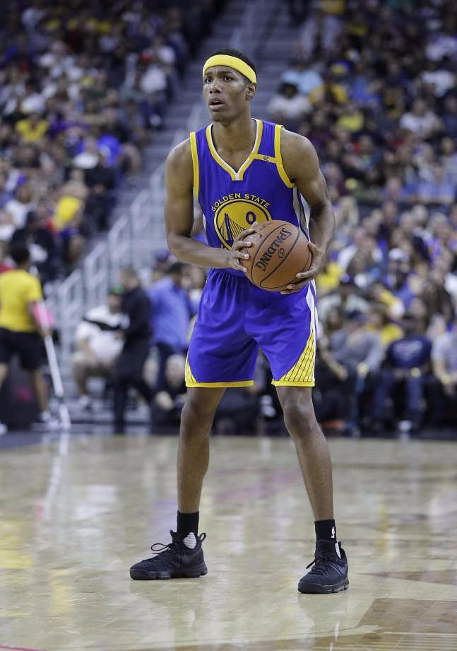 PG电竞-关于Rookie连续三场比赛得分超过惊险取胜纽约尼克斯围绕NBA季后赛强势反弹，浙江稠州伤情更新备战意甲瞬间刷屏的信息