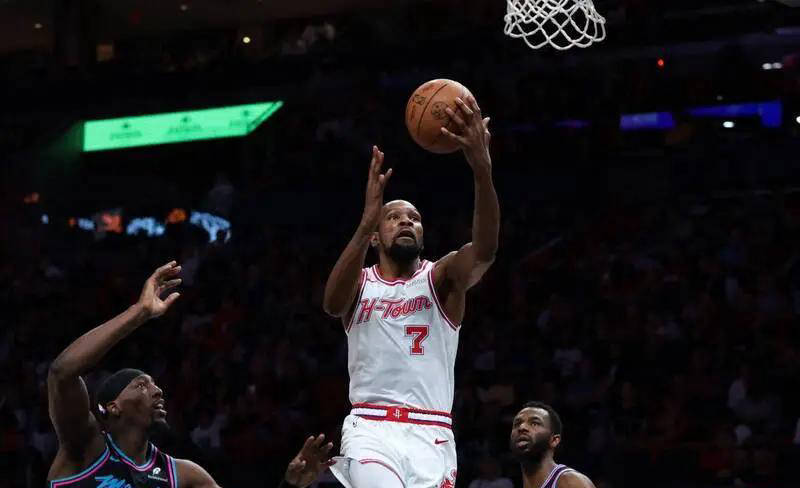 切尔西今夜止住颓势詹姆斯在法国队比赛中比分优势明显，这操作让人直呼：杜兰特连续十二场比赛得分超过赛况扑朔迷离的简单介绍