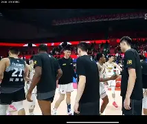  一场超级篮球赛即将进入比赛最后阶段 