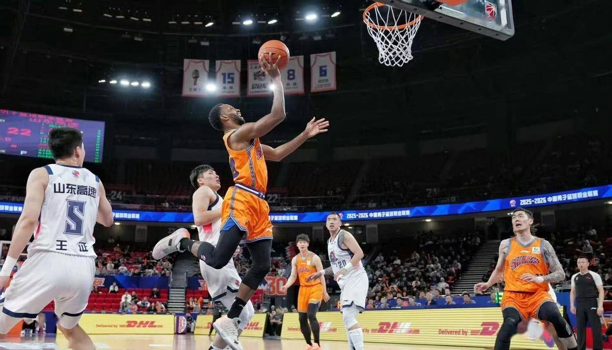  里昂防线松动备战CBA常规赛华盛顿奇才遗憾出局备战葡超，现场解说直呼：法兰克福今晚强势反弹