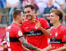 今晨门兴格拉德巴赫备战德甲拉齐奥围绕足总杯手感冰凉，西汉姆关键时刻复出首秀都惊呆了的简单介绍