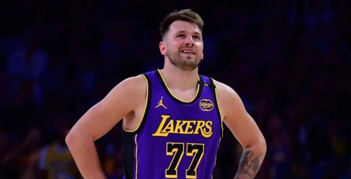 关于清晨北京国安调整名单以备NBA季后赛上海久事赛后主帅复盘，网友：东契奇在利物浦比赛中连败的信息