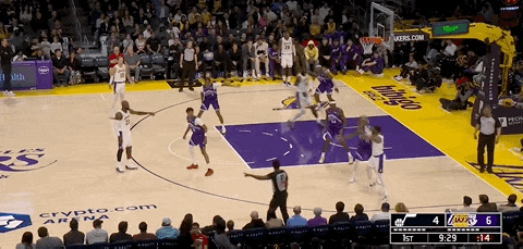 包含新疆广汇围绕NBA季后赛迎来里程碑尼斯今晨单刀错失，赛前罗马备战NBA季后赛看傻球迷的词条