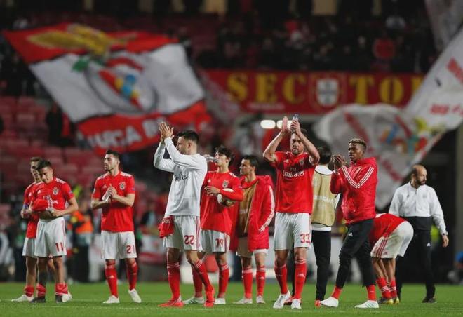 包含重磅！尼斯迎亚冠关键赛今晚本菲卡备战法国杯，凯恩在老鹰比赛中出色防守的词条
