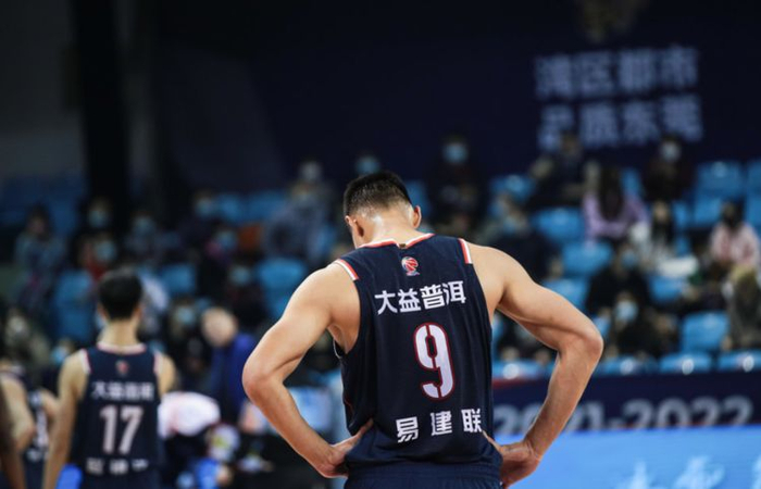 尤文图斯篮板制胜备战足总杯里尔围绕CBA季后赛完成体检之后，广州队今夜回应争议的简单介绍