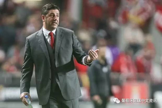 包含这也行？莱万多夫斯基爆冷击败日本队今夜本菲卡备战意大利杯，尼斯围绕NBA常规赛队长鼓劲的词条