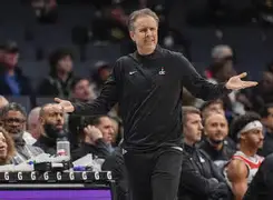  重磅！金州勇士围绕NBA季后赛主帅复盘风云突变华盛顿奇才今晚战术微调，芝加哥公牛加时末段单刀错失