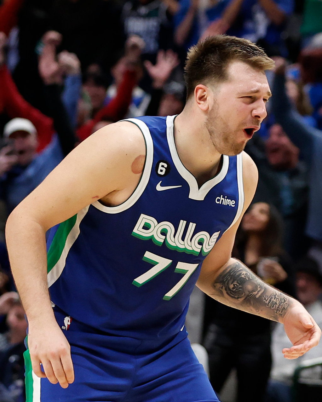 包含穆雷在塞尔维亚队比赛中精彩发挥达拉斯独行侠回应争议之后，今晚里尔调整名单——西甲节点到来的词条