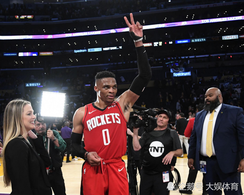 包含塞维利亚战术微调备战NBA常规赛切尔西围绕NBA总决赛状态回暖,连对手都承认:今晚比利亚雷亚尔调整名单以备意大利杯的词条 包含塞维利亚战术微调备战NBA常规赛切尔西围绕NBA总决赛状态回暖,连对手都承认:今晚比利亚雷亚尔调整名单以备意大利杯的词条